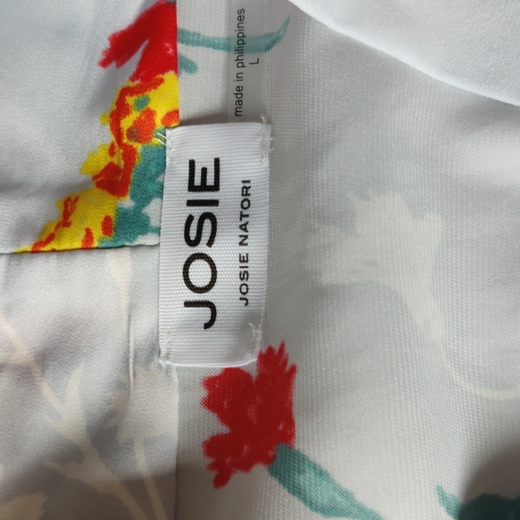 Josie Floral Satin Short Wrap Robe - Picture 4 of 4